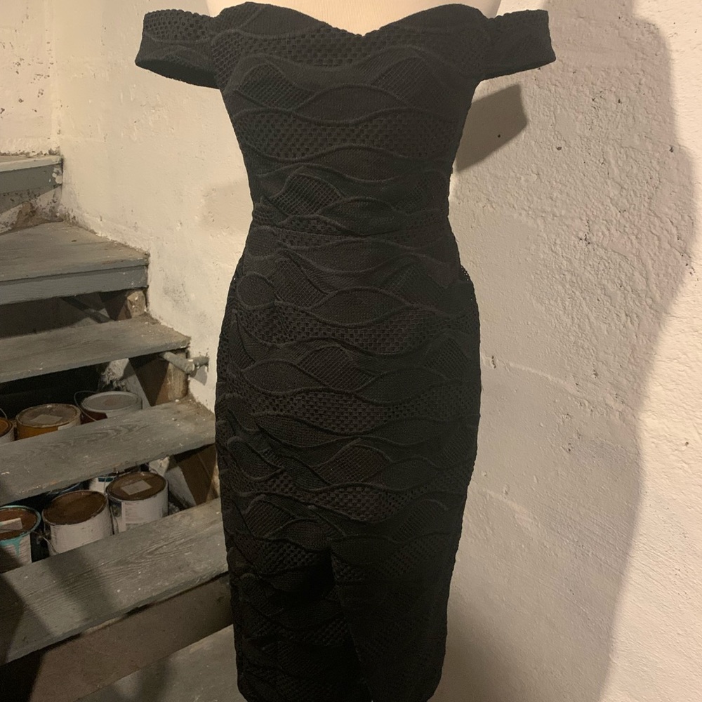 NICHOLAS off-the-shoulder knee-length dress.